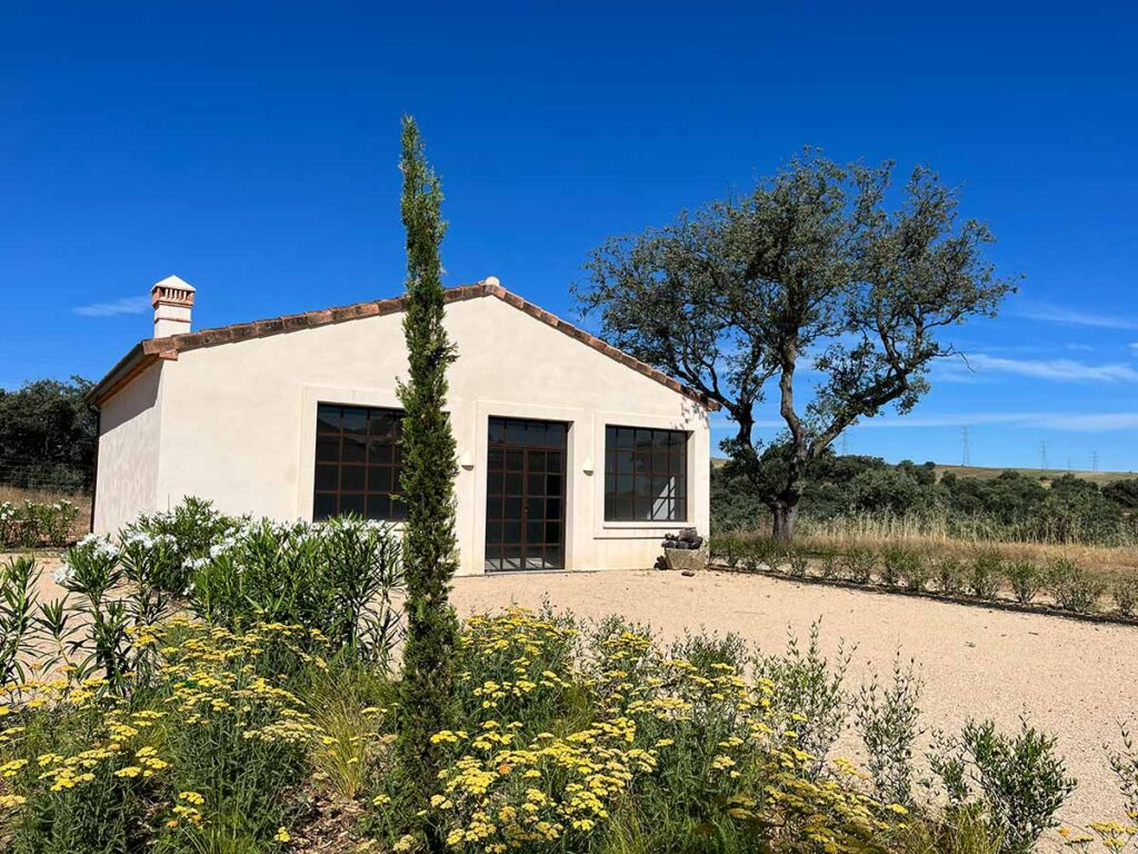 jardin en finca casa de campo en oropesa