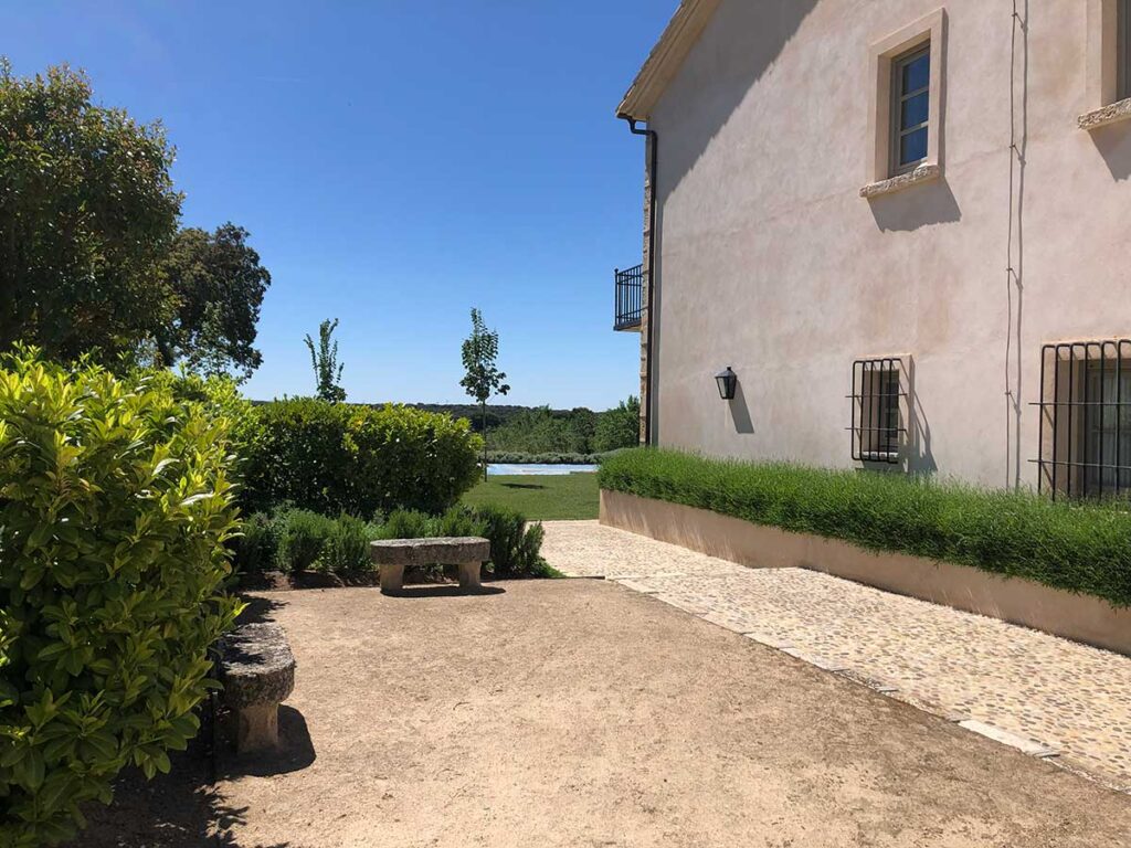 jardin finca en la alcarria jardineria especializada en fincas