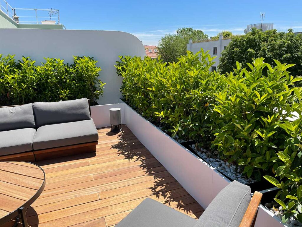 jardin urbano chalet en madrid